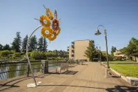 Lakeshore Inn Hotels in Lake Oswego