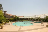 Sierra Meadows Hotels in Ahwahnee