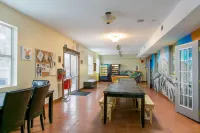 HI Kelowna Hostel Hotels in Regional District of Central Okanagan