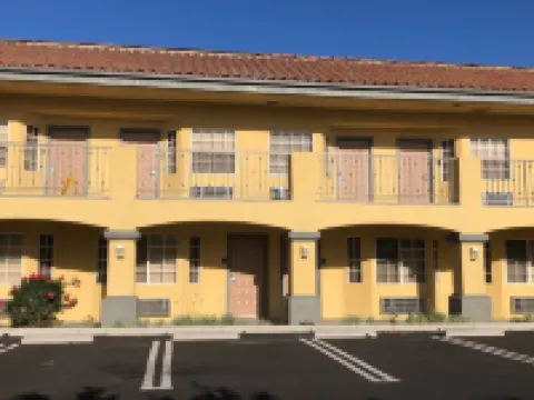 カリ イン カーソンのホテル