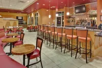 Holiday Inn & Suites BAKERSFIELD by IHG - bar