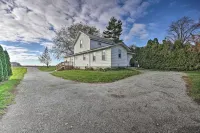 'Rise and Shine Farm' in Goshen w/ BBQ & Fire Pit! - С парковкой