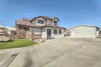 2 Mi to Dtwn Gilbert! Snowbird Escape w/ Pool - Homestays