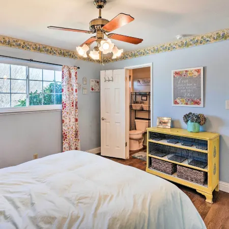 1 Mi to Main Street Sutter Creek Poolside Oasis!
