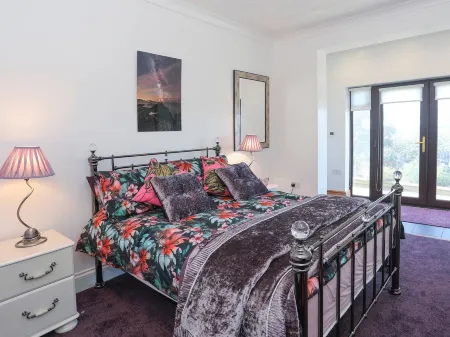 Gwylan Uchaf Отели рядом с достопримечательностью «Парк Гринвуд Фэмили»