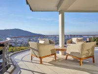 Atzaró Cape Town Hotels near Table Mountain Cableway