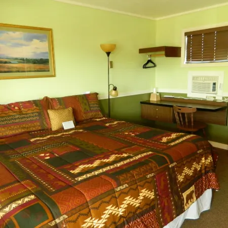 Country Motor Inn