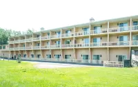 Hampton Falls Inn