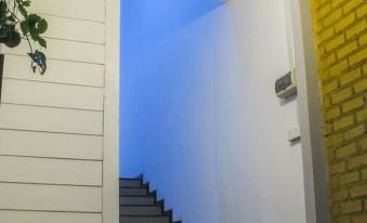 Multaqa Suite & Residence