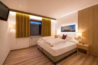 B&B la Tambra - Central with Restaurant Hotel di Santa Cristina in Val Gardena