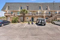 Chic Fort Walton Condo ~ 2 Blocks to Beach! - Condos