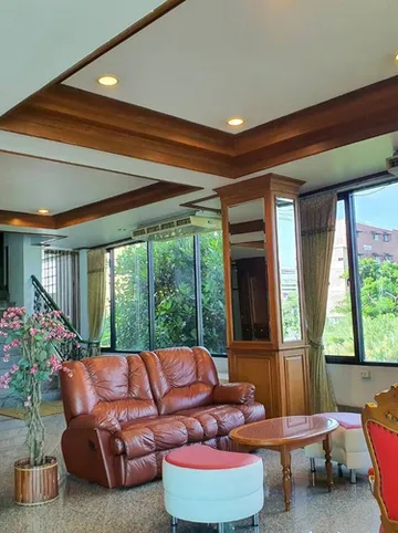 รูปภาพของเดอะ ป๊อปปูล่า เพลส กิ่งแก้ว