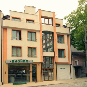 Dionis Hotel