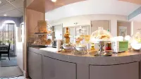 Ramada by Wyndham Lebanon - breakfast