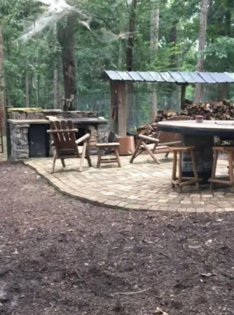 Little Bit Farm - Create your own stay Отели в г. Чероки