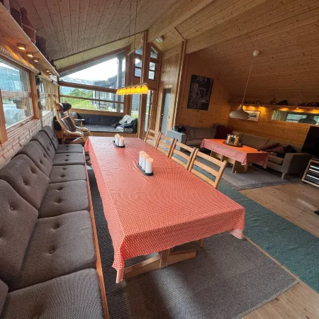 Cozy and family-friendly mountain cabin Отели в г. Восс