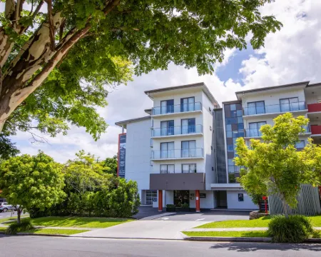 Essence Apartments Chermside Hotels in Chermside