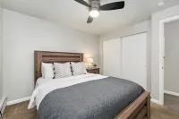 Contemporary Condo in the Heart of Old Town