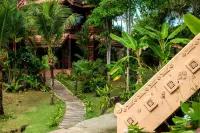 Suanyakohkood Resort & Spa Hotel dekat Huang Nam Keaw Waterfall