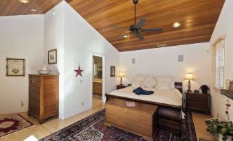 Views at Wolf Lodge by AvantStay Magnificent Views w Hot Tub Sauna