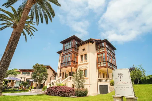 Indiana Boutique Hotel - 4-Star