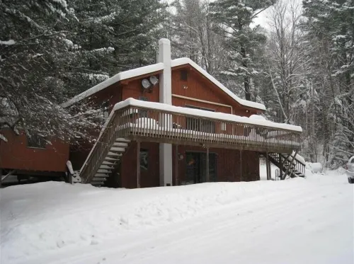 Killington Skiers/Snowmobilers/MountainBikers Dream with Outdoor Jacuzzi + Wi-Fi