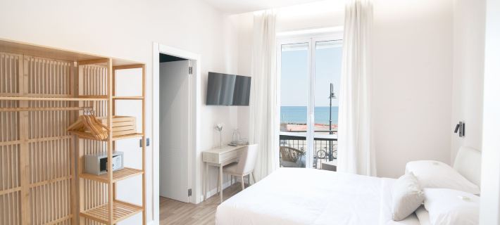 Albium Hotel Hotele w: Savona