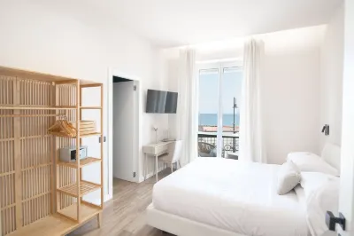 Albium Hotel Отели в г. 