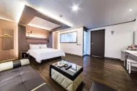 Uiwang Luxury - Moteles