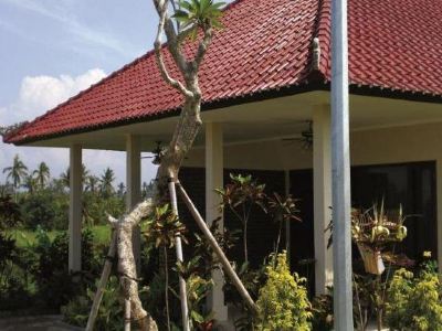 Villa Ombak Kedungu