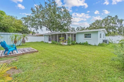 Harmony Breeze by Madeira Beach Hotels in Bay Pines