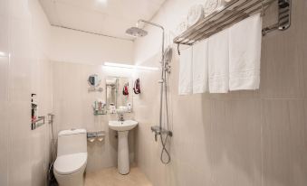 A25 Hotel - 385 Hoang Quoc Viet