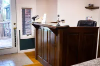 The Earl of Sandwich Motel Hotels in Sandwich