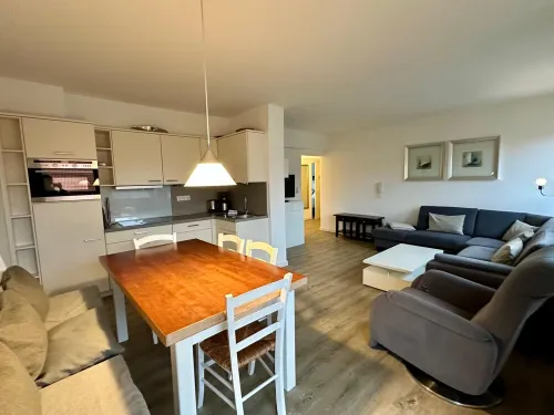 Lots of space for large families right on the beach