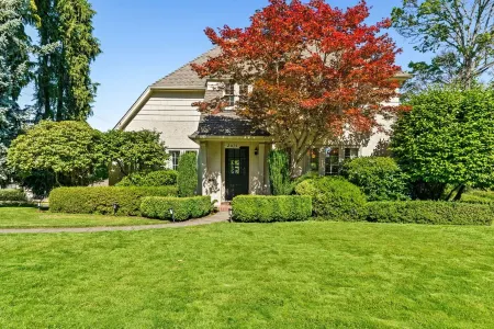 Perfect Home Base for University of Oregon Events or Visits! Отели рядом с достопримечательностью «KLCC»