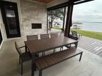 Beautiful Lakefront House with Amazing Views Hotels in Tool