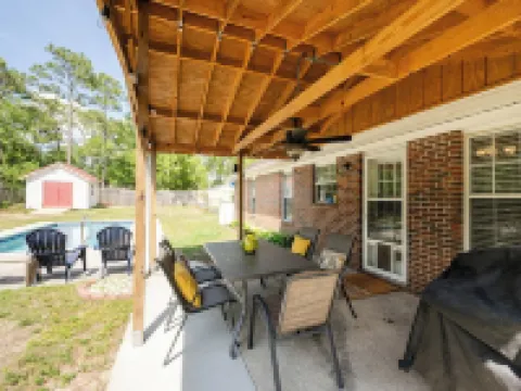 Private Saltwater Pool, No Stairs, Sleeps 8, Bunk Bed, Games, Gym, Near Beaches! 錫爾弗萊克酒店