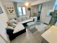 Laniakea small apartment in shared house Hotels in 
