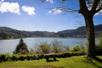 GuestReady - Unique Lake Casa do Garajau Hotels in Povoacao