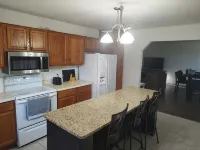 Charming 3-Bedroom House in Iola Hotels in Iola