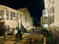 Beautiful & spacious 3bd / 2 bath with Bay views close to park and BART Hotels near Regional Parks Botanic Garden