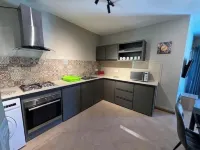 West Riviera - Centrally Located Apartment close to the beach with breakfast.