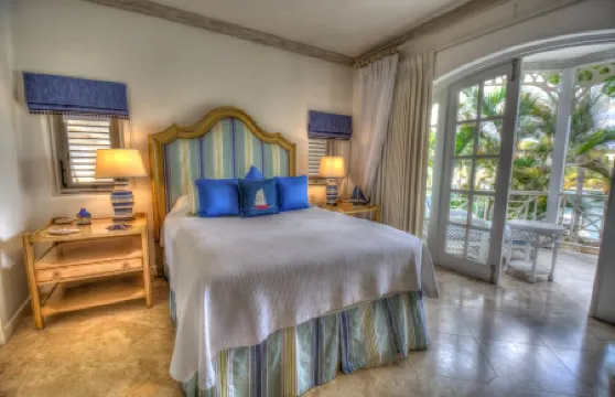 3 Bedroom Beach Front Apartment