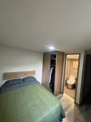 Charming two bedroom shared in lovely Bello with WiFi, 24 hr Security,Pool,Sauna Hotels in Bello