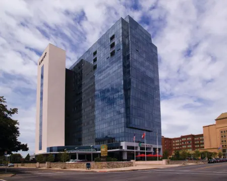 Embassy Suites by Hilton Buffalo Hotel di Buffalo