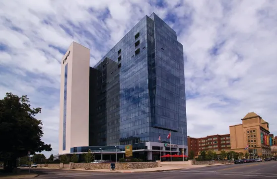 布法羅希爾頓安泊酒店