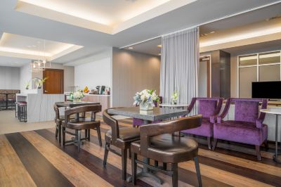 レストラン ヒルトン ミネアポリス ブルーミントンの写真