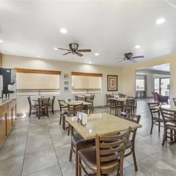 Best Western Cottonwood Inn Отели в г. Явапаи