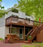 Poconos Getaway with Hot Tub-Close to Attractions, Perfect for Family & Friends!