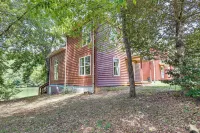 Double Springs Cabin Stay w/ Deck + Shared Dock! - 3-Star